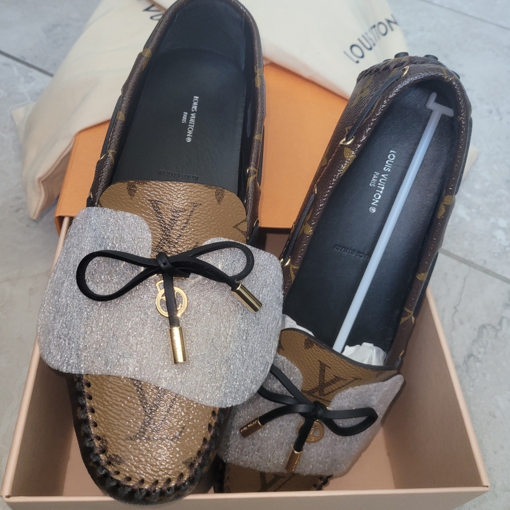 SOLD!!! Louis Vuitton Gloria Loafer SZ 40/US 10 New in BOX!
